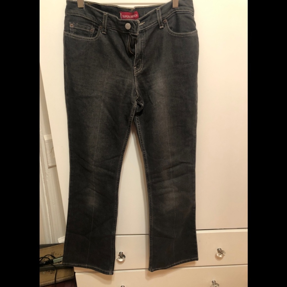 Dark denim Levi’s